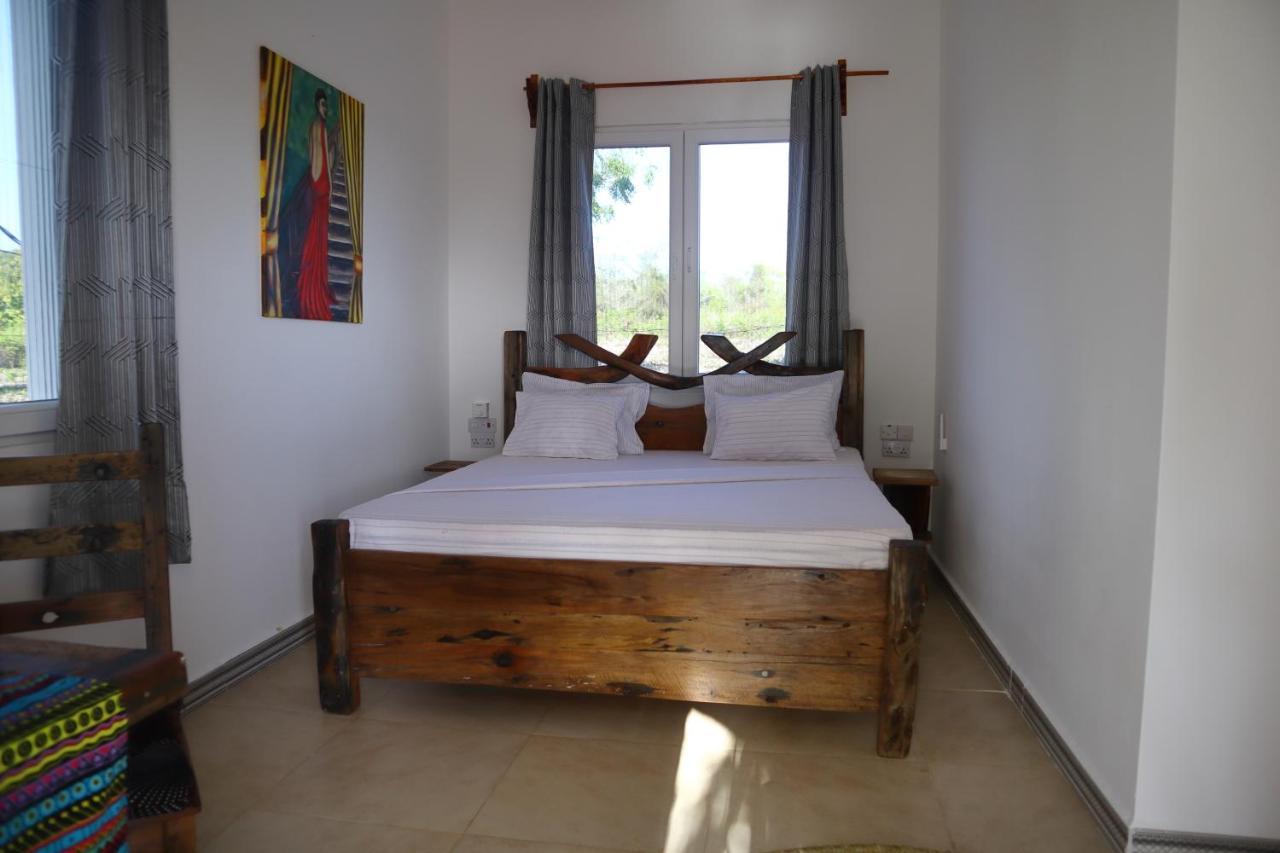 Holiday Time Bungalows Zanzibar มาเทมวu ภายนอก รูปภาพ