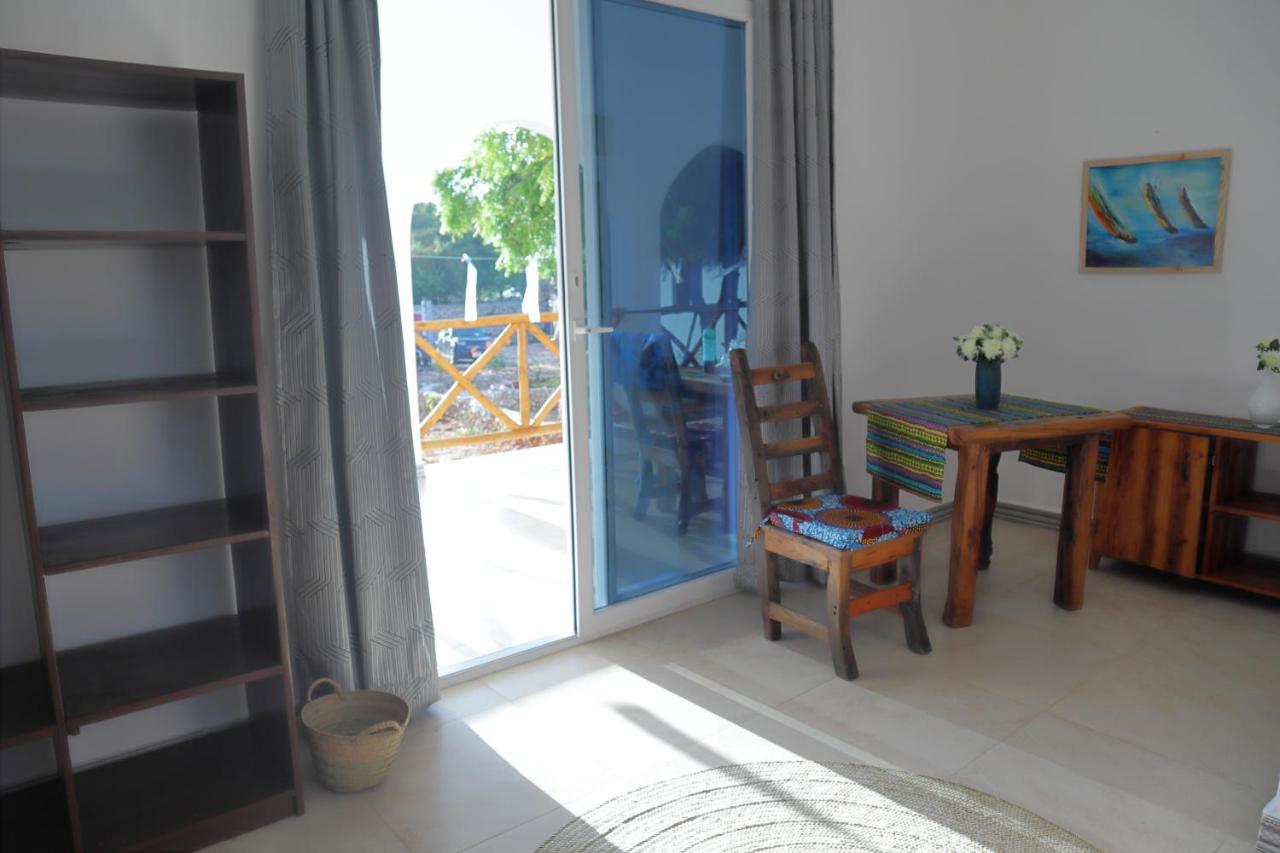 Holiday Time Bungalows Zanzibar มาเทมวu ภายนอก รูปภาพ
