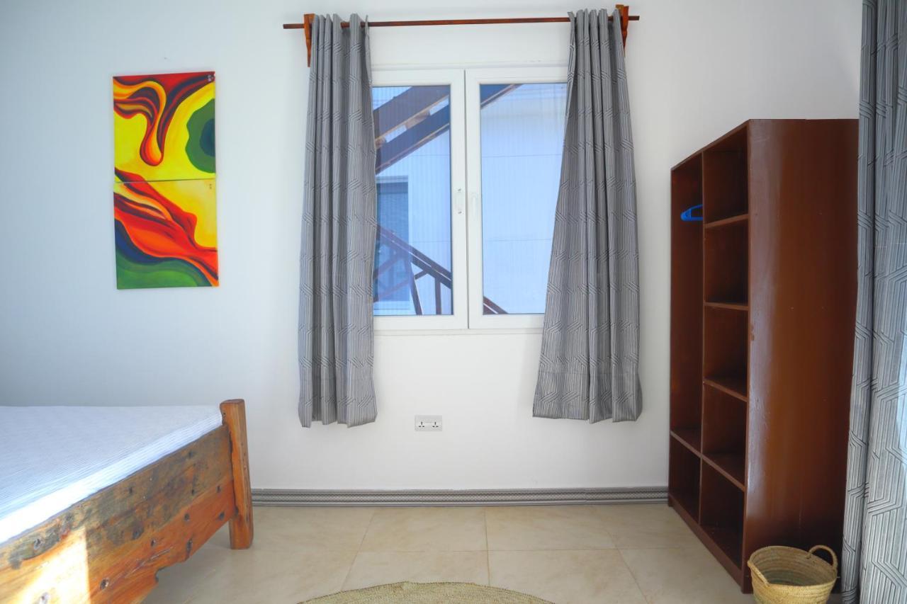 Holiday Time Bungalows Zanzibar มาเทมวu ภายนอก รูปภาพ