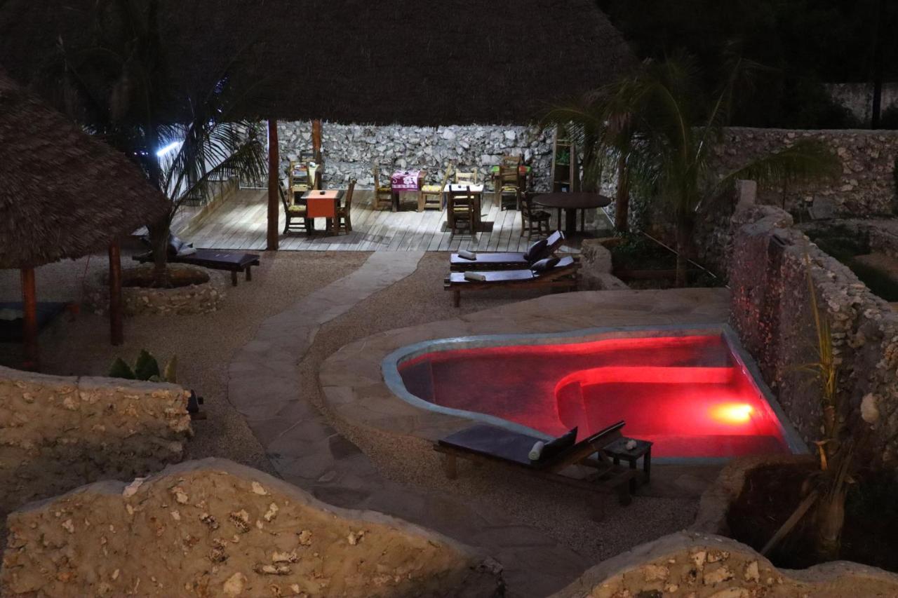 Holiday Time Bungalows Zanzibar มาเทมวu ภายนอก รูปภาพ