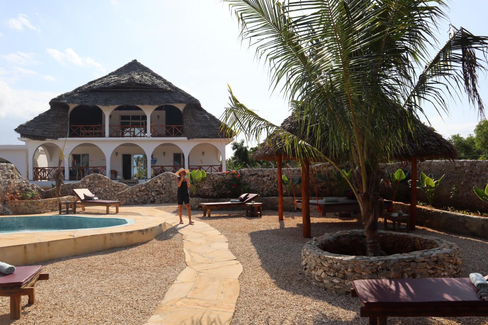 Holiday Time Bungalows Zanzibar มาเทมวu ภายนอก รูปภาพ